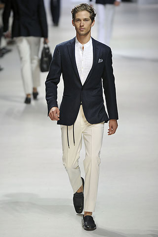 Ermenegildo Zegna / - 2011